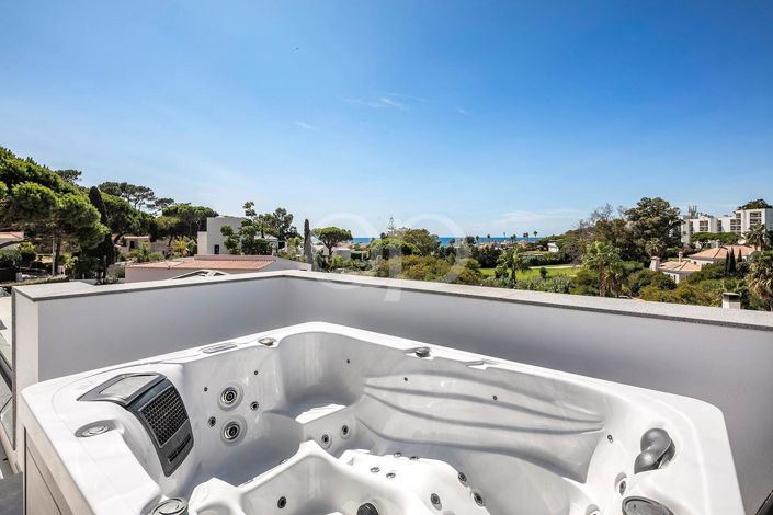 Image No.36-4 Bed House for sale