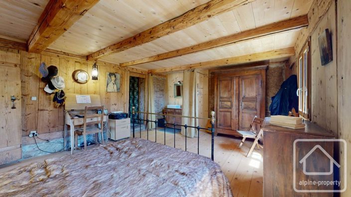 Image No.18-3 Bed House for sale