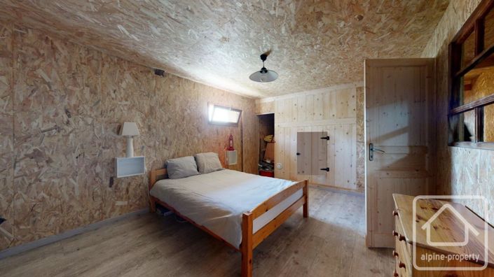 Image No.20-3 Bed House for sale