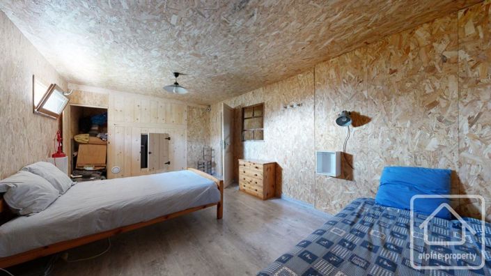 Image No.21-3 Bed House for sale