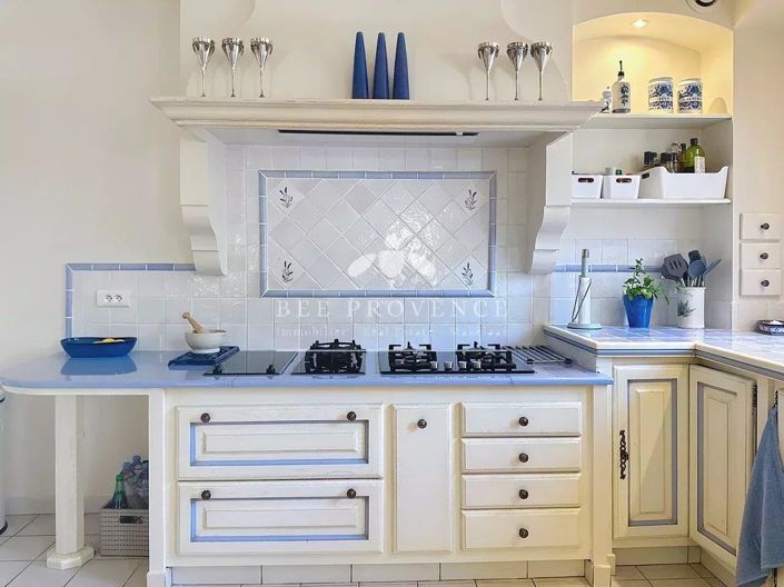 Image No.13-5 Bed House for sale