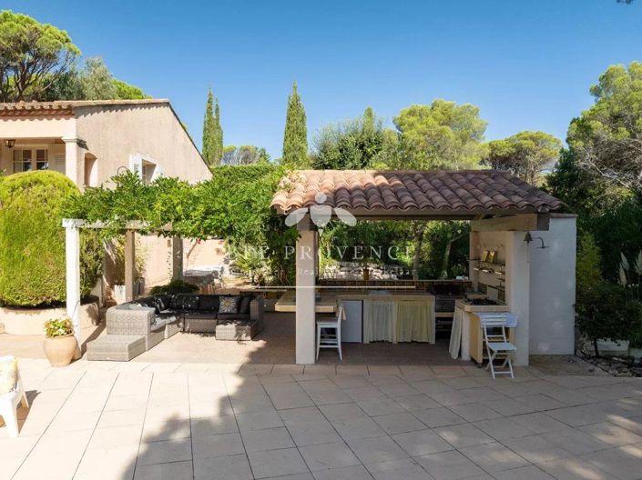 Image No.14-5 Bed House for sale