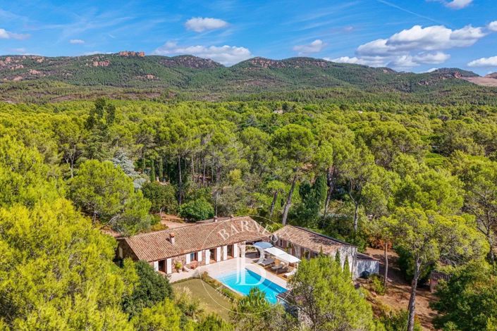 Image No.3-5 Bed House for sale