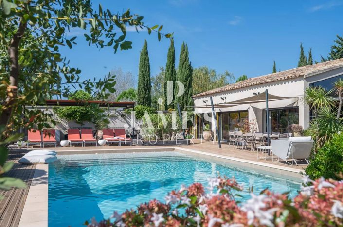 Image No.15-6 Bed House for sale