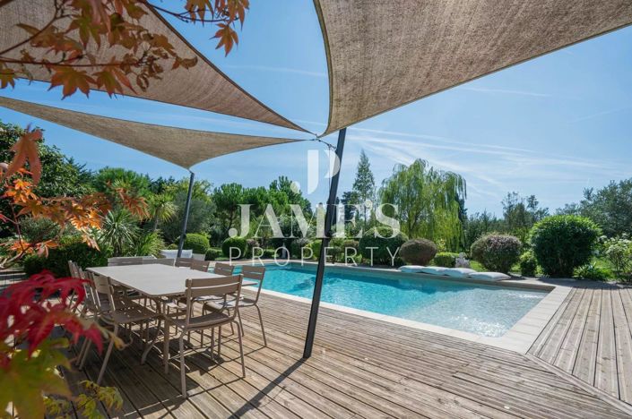 Image No.16-6 Bed House for sale