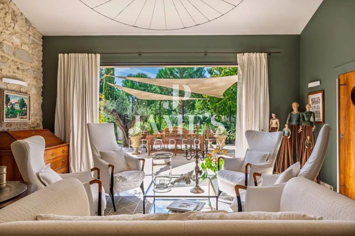 Image No.4-6 Bed House for sale