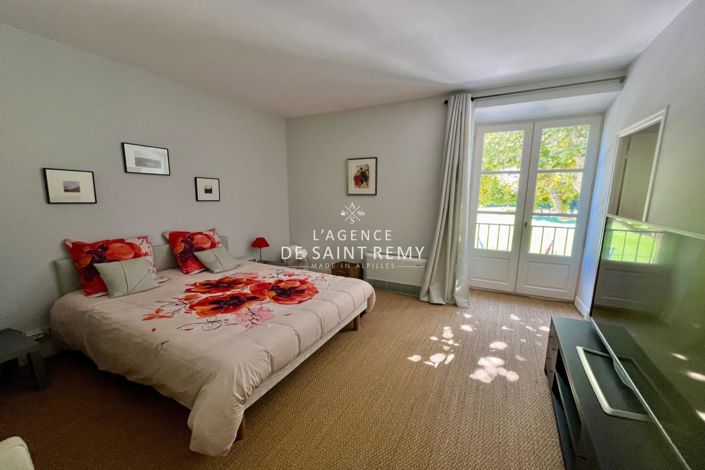 Image No.10-6 Bed House for sale