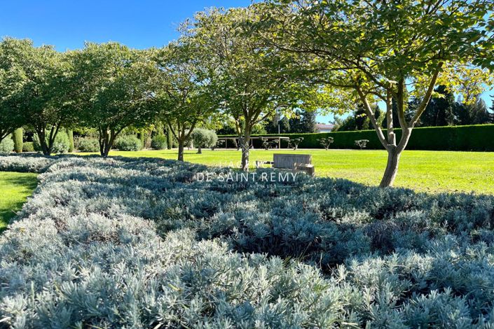 Image No.4-6 Bed House for sale