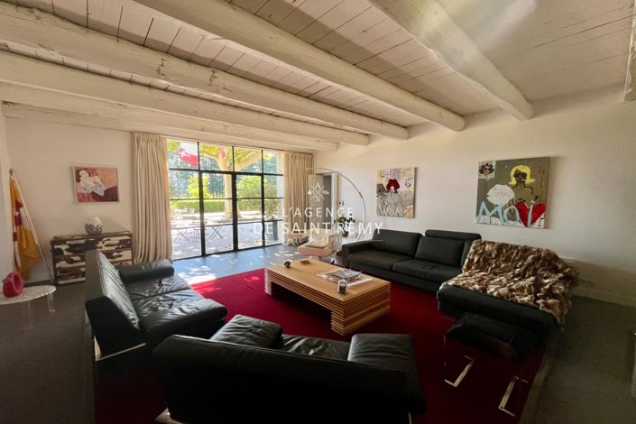 Image No.6-6 Bed House for sale