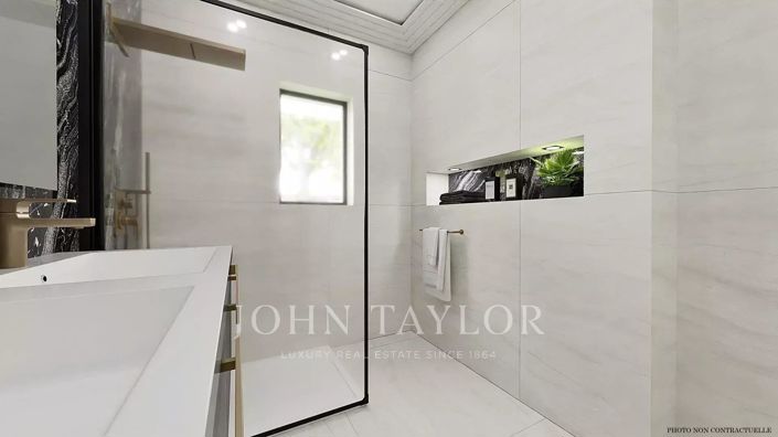 Image No.29-5 Bed House for sale