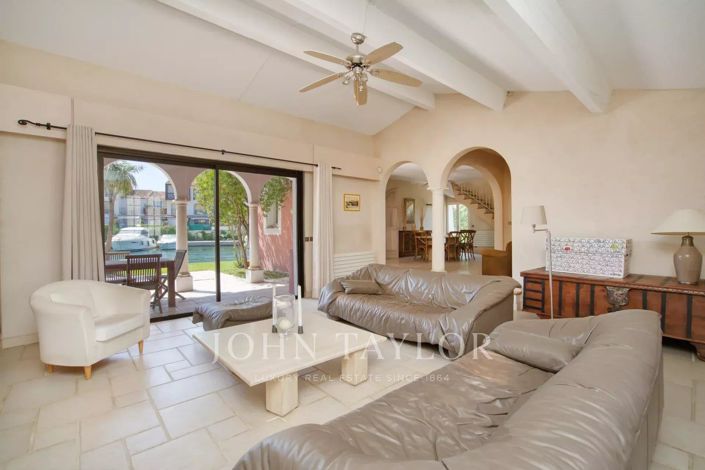 Image No.4-3 Bed House for sale