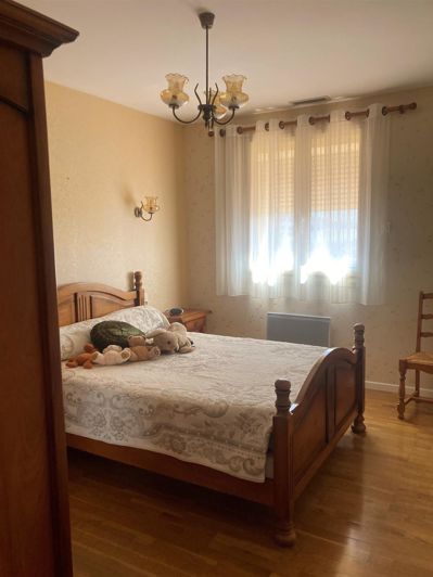 Image No.12-4 Bed House for sale