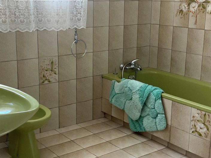 Image No.15-4 Bed House for sale