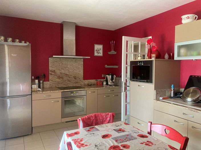 Image No.7-4 Bed House for sale