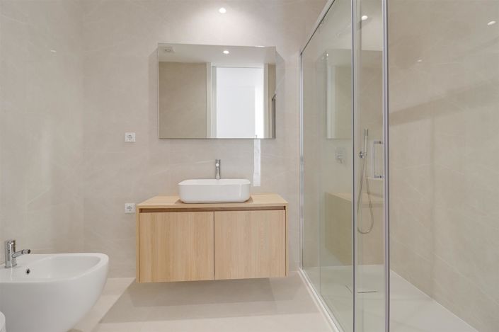 Image No.21-2 Bed Apartment for sale