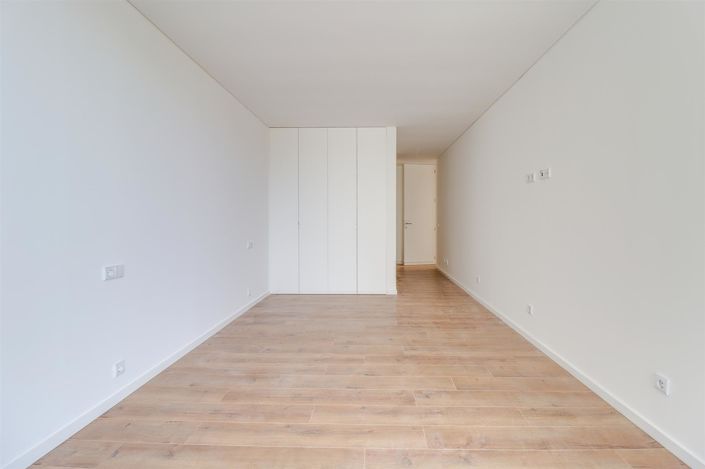 Image No.24-2 Bed Apartment for sale