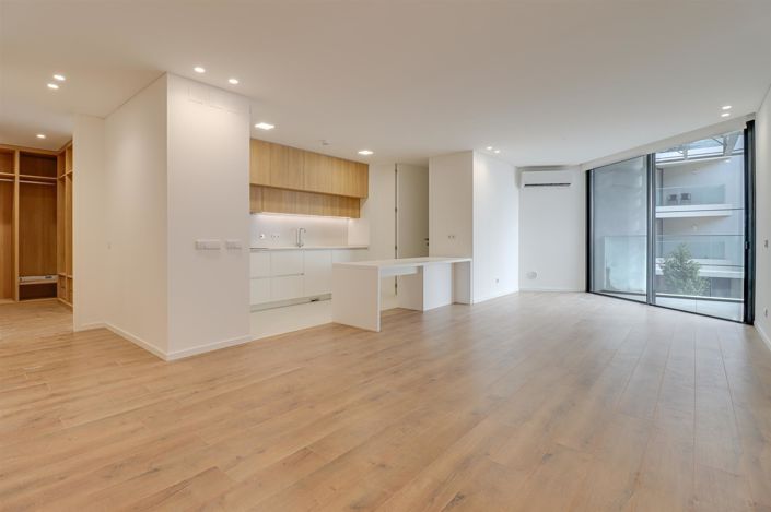 Image No.18-2 Bed Apartment for sale