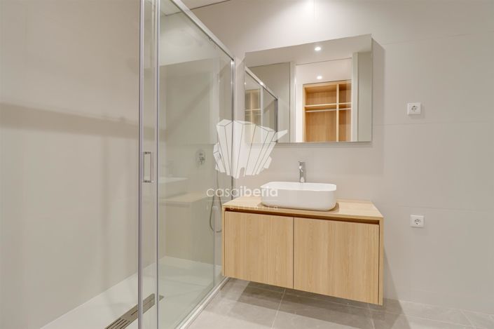 Image No.13-2 Bed Apartment for sale