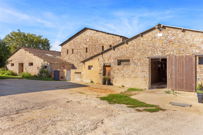 Image No.3-1 Bed House for sale