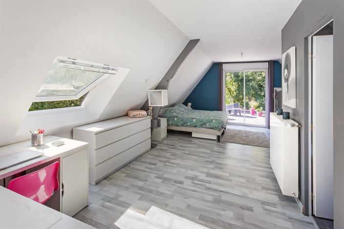 Image No.18-3 Bed House for sale