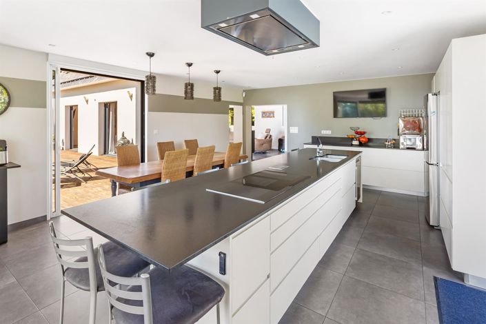 Image No.9-3 Bed House for sale