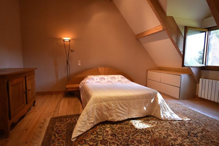 Image No.13-4 Bed House for sale