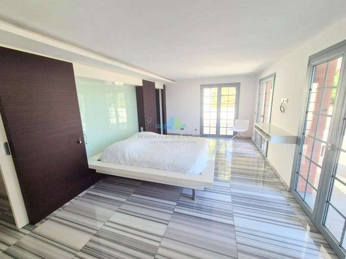 Image No.12-5 Bed House for sale