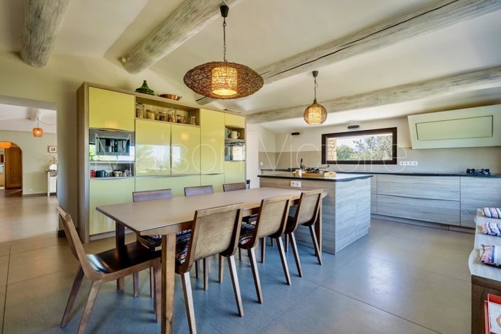 Image No.19-5 Bed House for sale