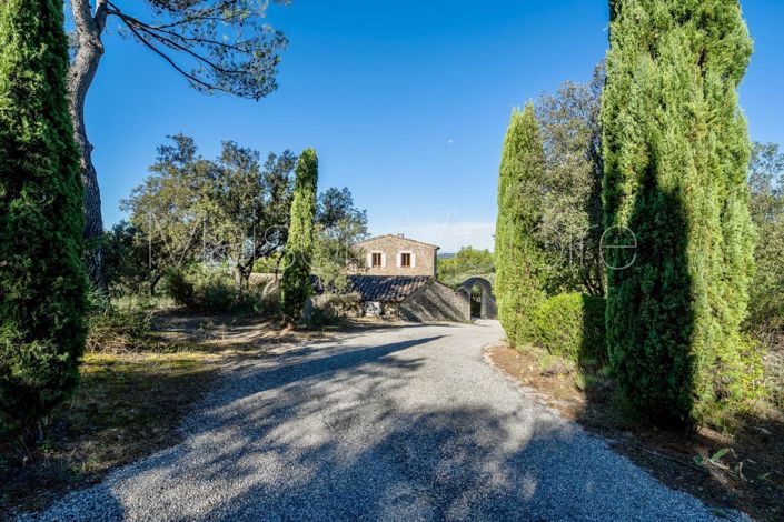 Image No.6-5 Bed House for sale