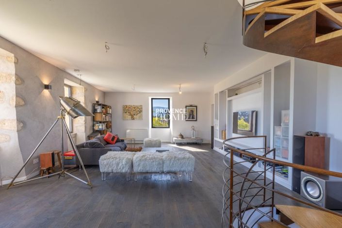 Image No.12-8 Bed House for sale