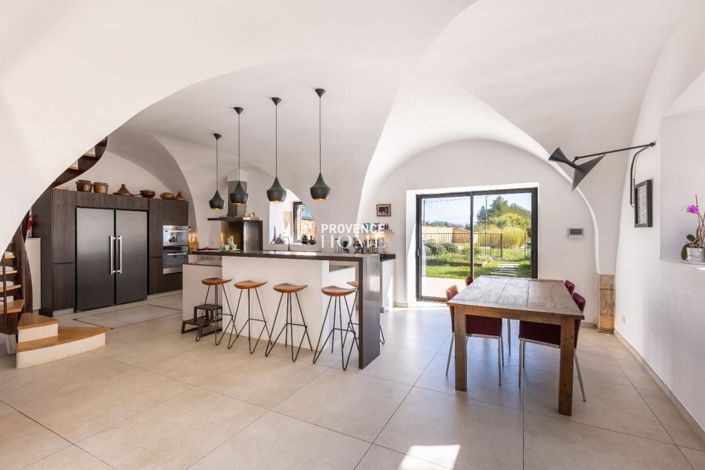 Image No.14-8 Bed House for sale