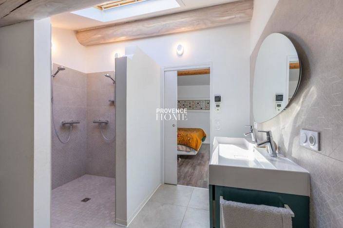 Image No.15-8 Bed House for sale