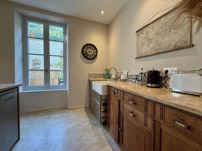 Image No.14-3 Bed House for sale