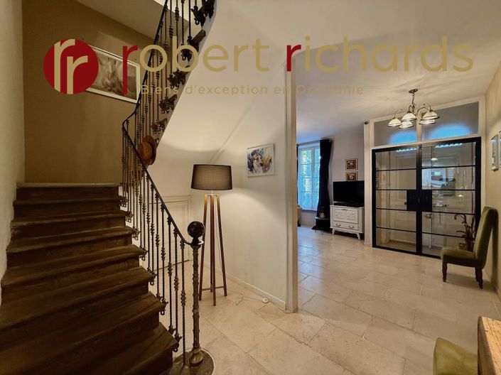 Image No.3-3 Bed House for sale