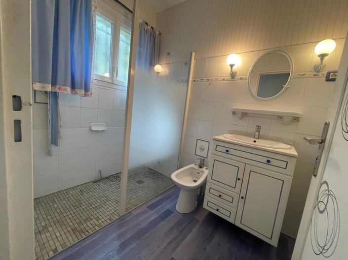 Image No.12-3 Bed House for sale