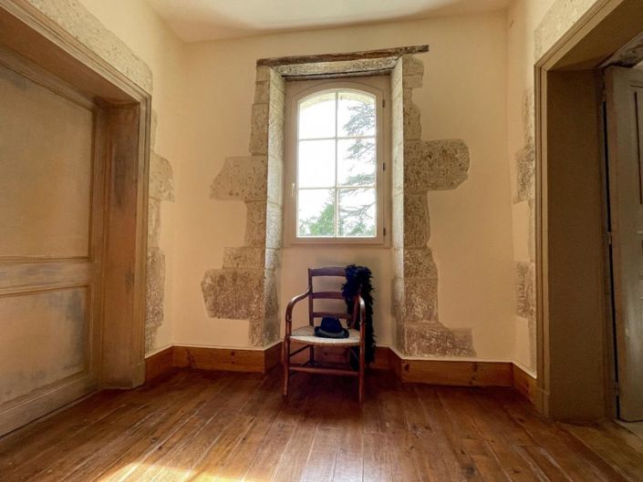 Image No.17-4 Bed House for sale