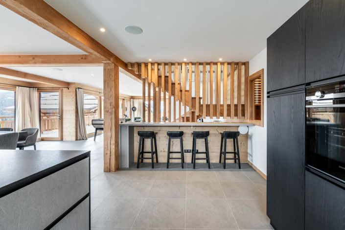 Image No.10-3 Bed House for sale