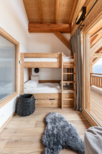 Image No.15-3 Bed House for sale