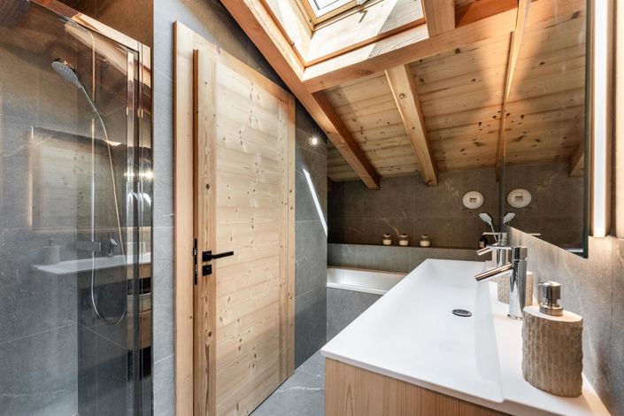 Image No.16-3 Bed House for sale