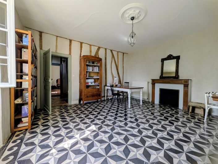 Image No.3-3 Bed House for sale