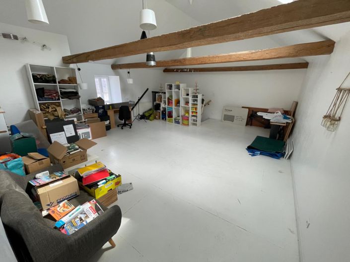 Image No.12-2 Bed House for sale