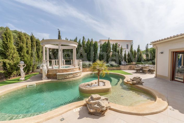 Image No.17-4 Bed House for sale