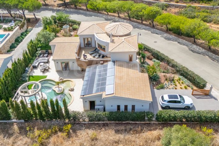 Image No.3-4 Bed House for sale