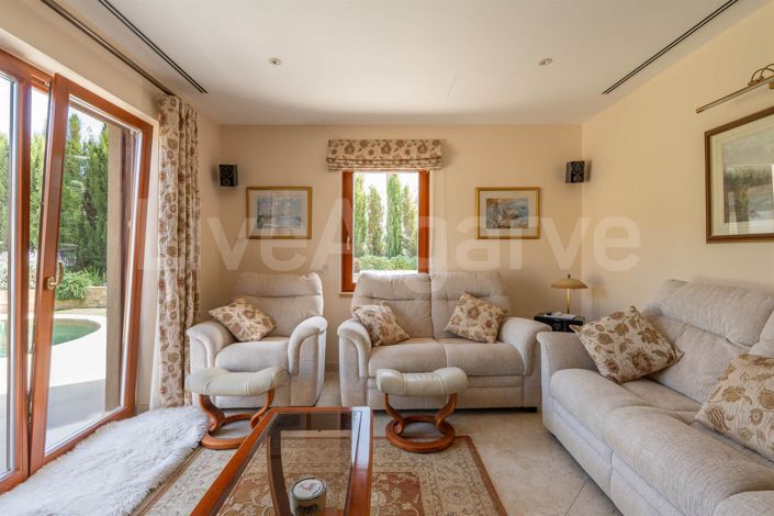 Image No.33-4 Bed House for sale