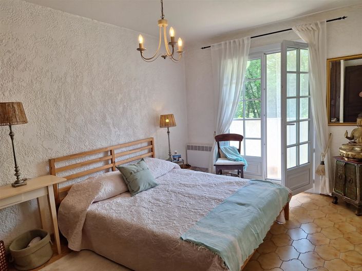 Image No.12-4 Bed House for sale