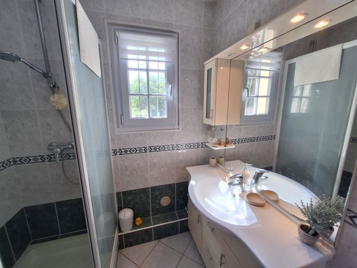 Image No.13-4 Bed House for sale