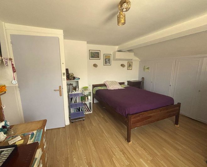 Image No.11-4 Bed House for sale