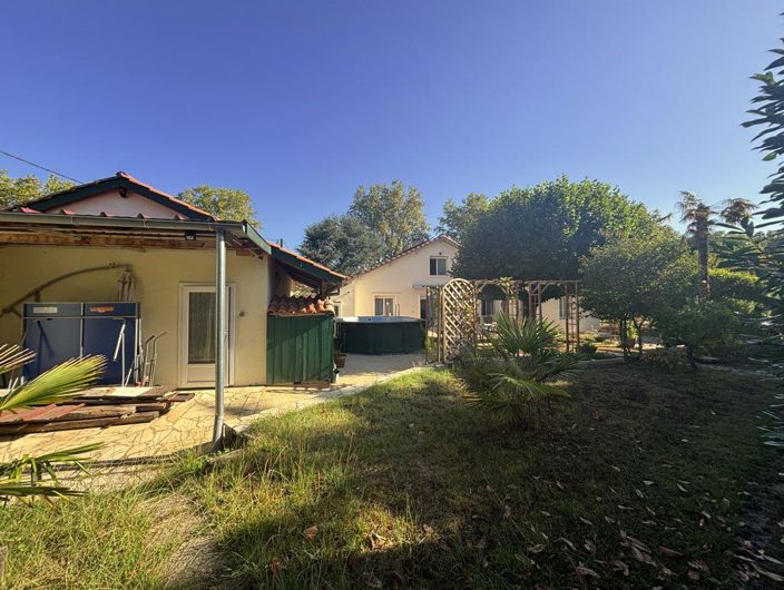 Image No.3-4 Bed House for sale