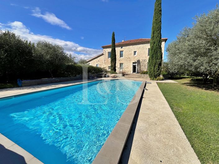 Image No.1-5 Bed House for sale