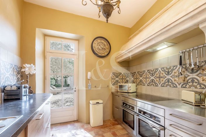 Image No.13-3 Bed House for sale